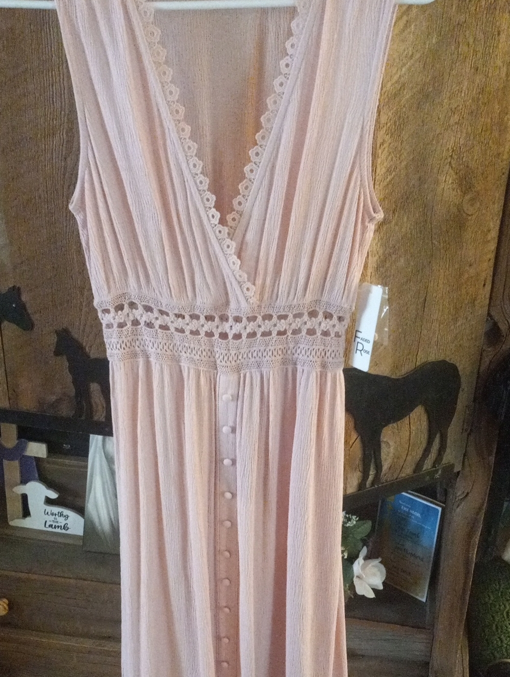 Sleeveless Pink Maxi Dress with Lace Trim